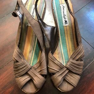 American Eagle Wedge